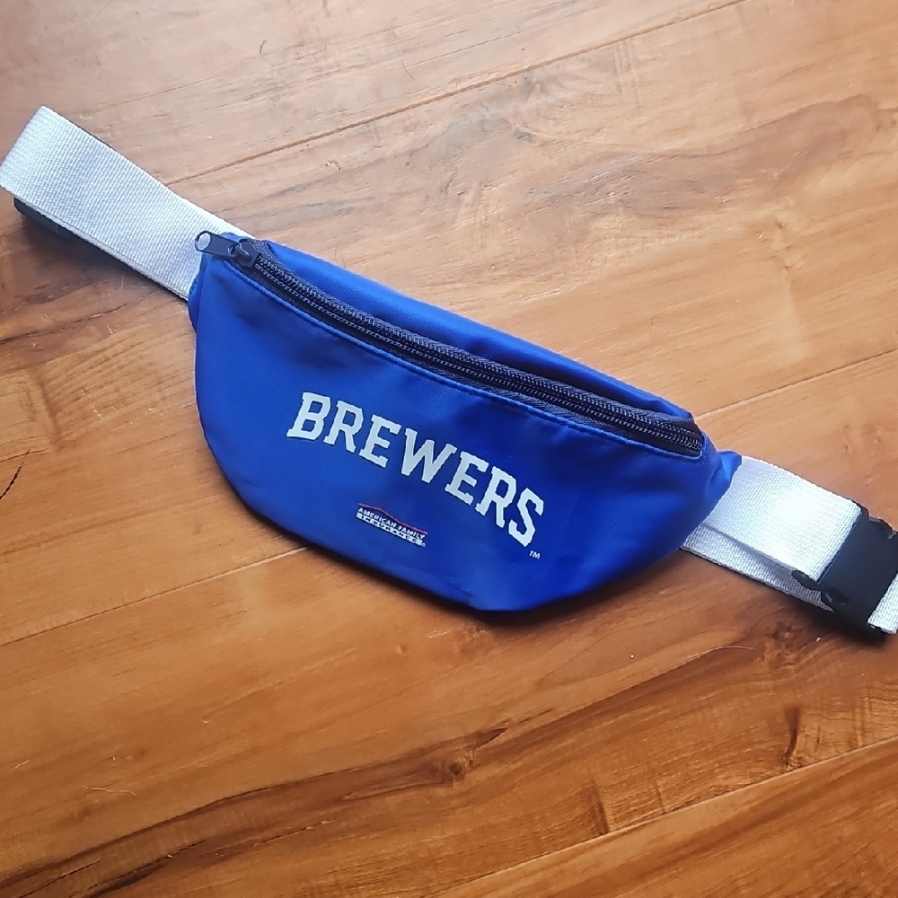 Milwaukee Brewers Blue Belt Bag
